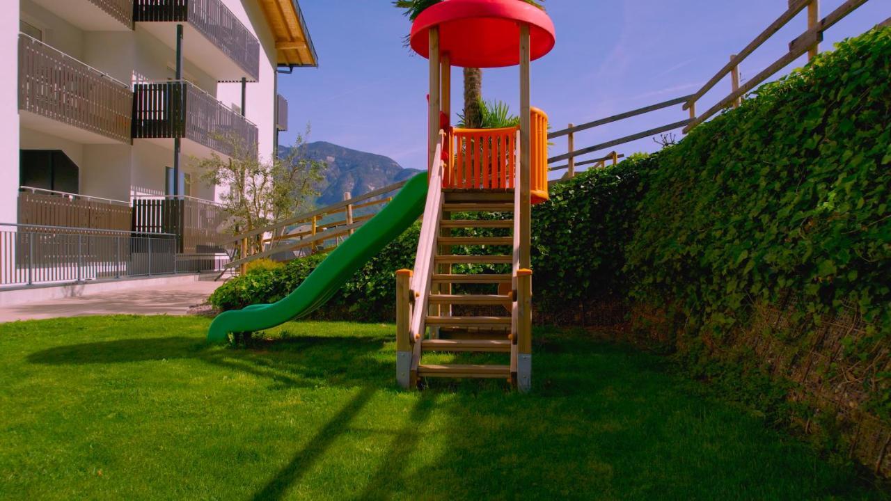 Vineus Tramin Hotel Termeno Exterior foto